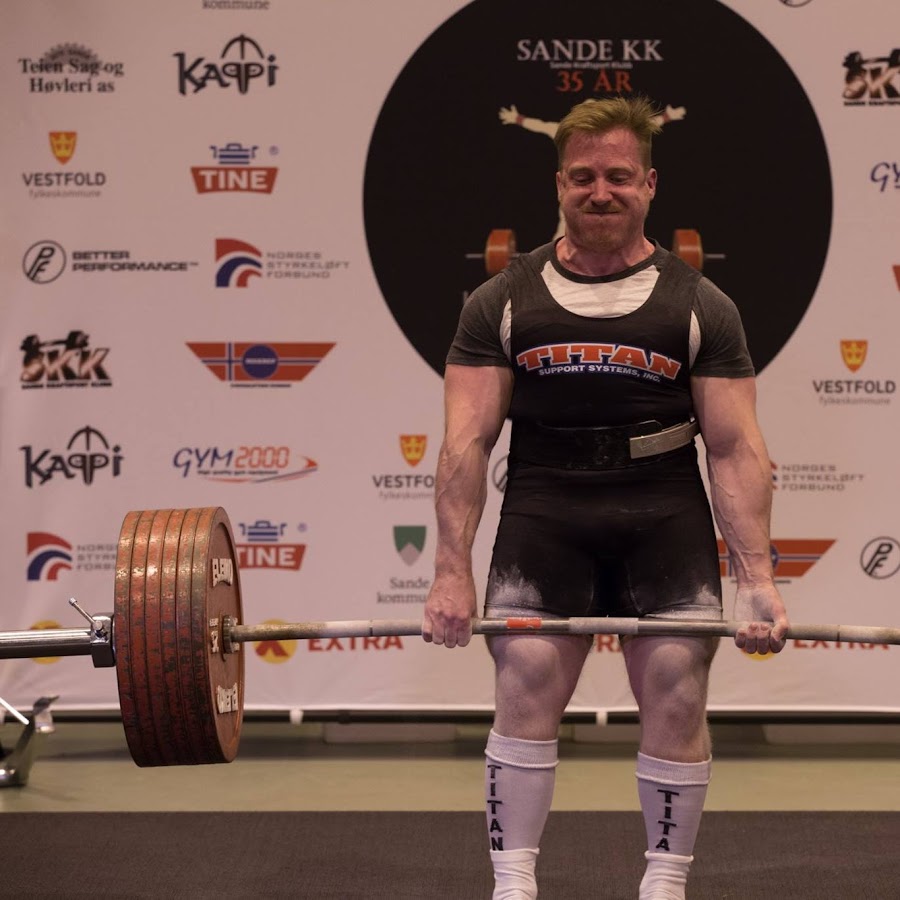 Powerlifting champion AnthroScape