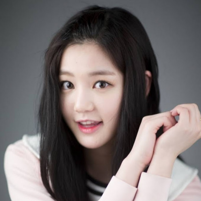 YOU AND ME Net Worth & Earnings (2026)