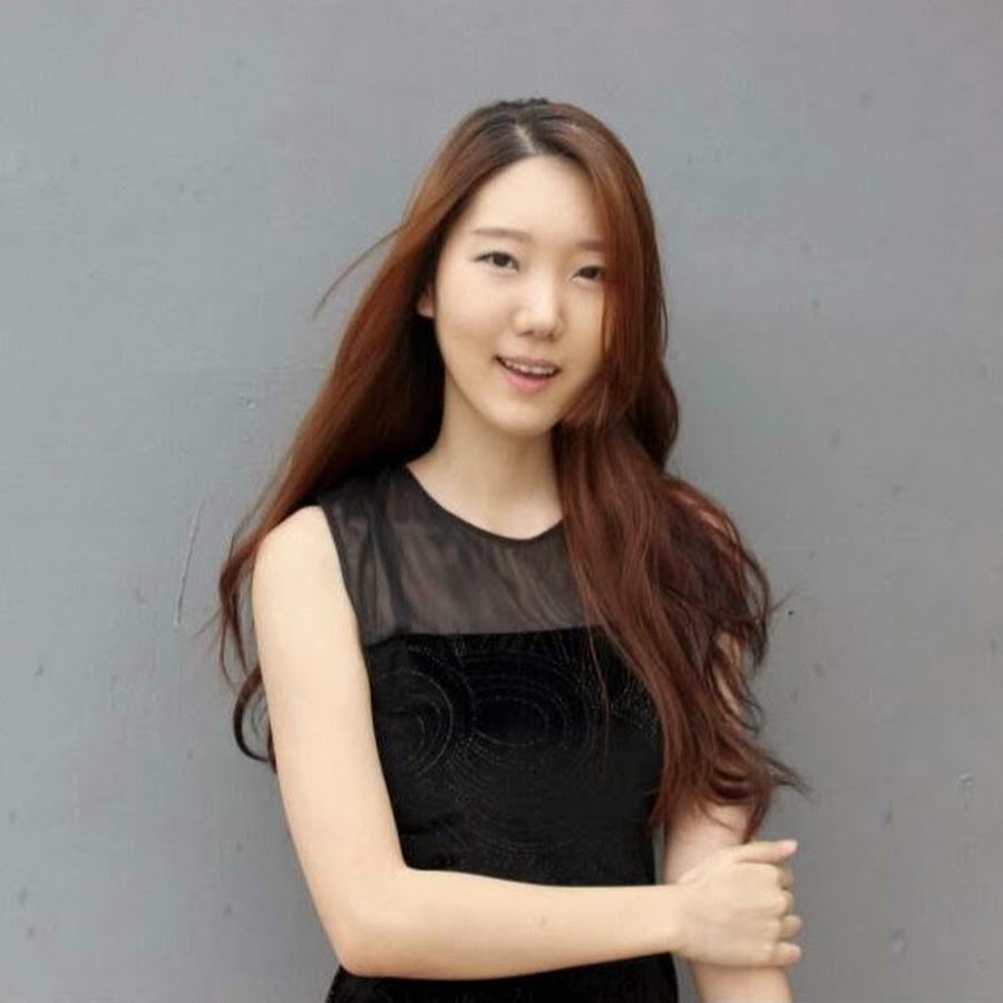 Hasil gambar untuk Priscilla Lee