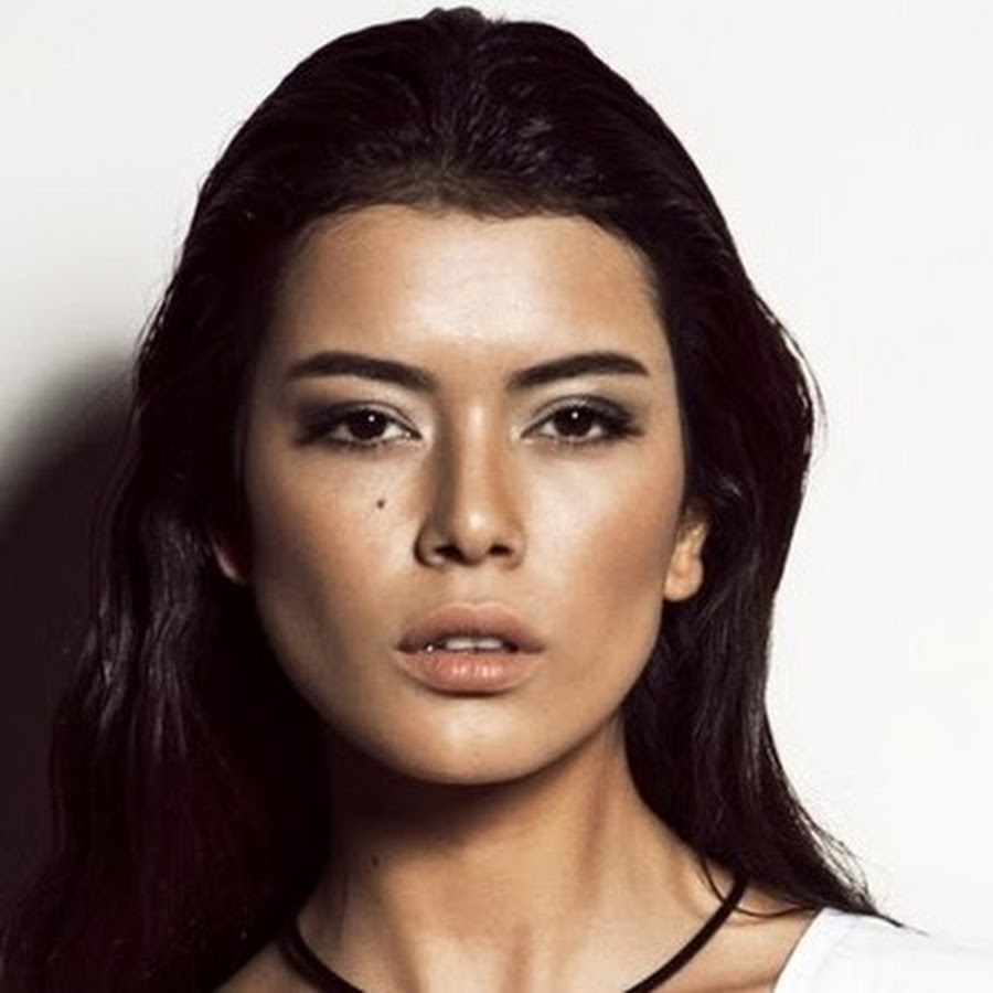 Серай озкан. Серай Кая. Турецкая актриса Серай Кая.