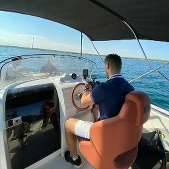 Hallo Germany Net Worth & Earnings (2026)