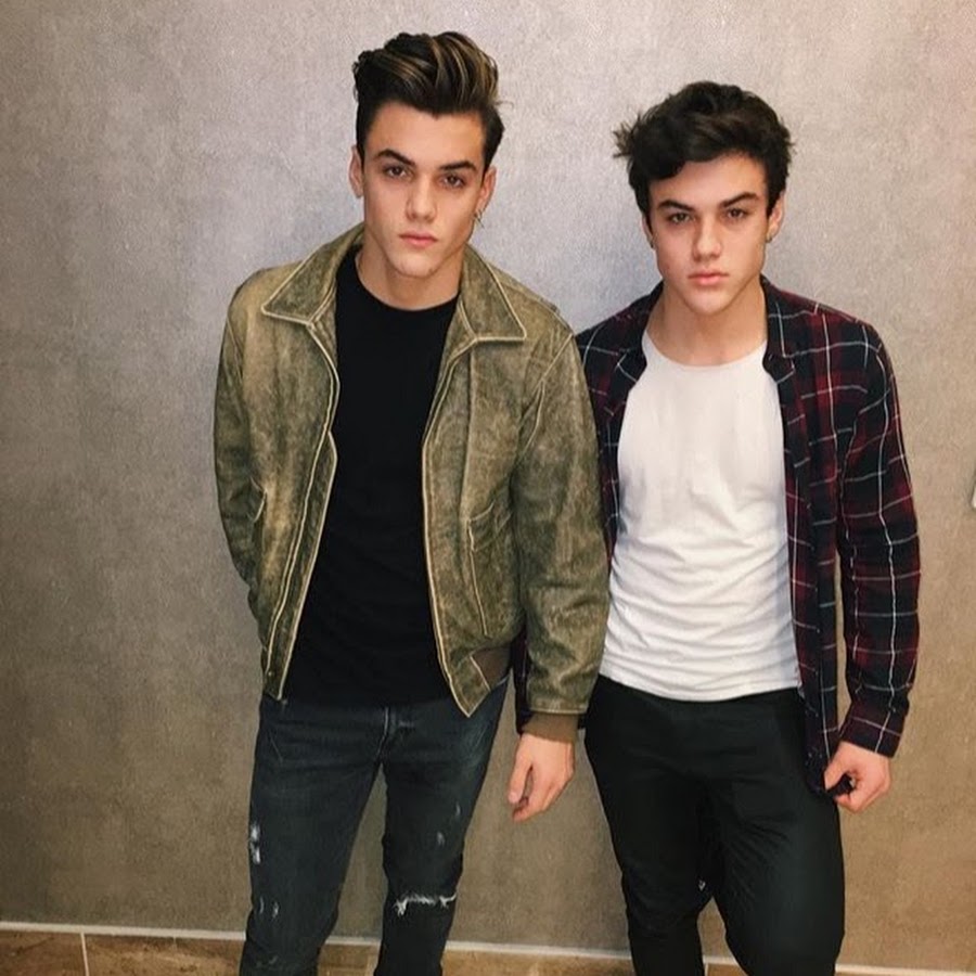 Pictures of the dolan twins