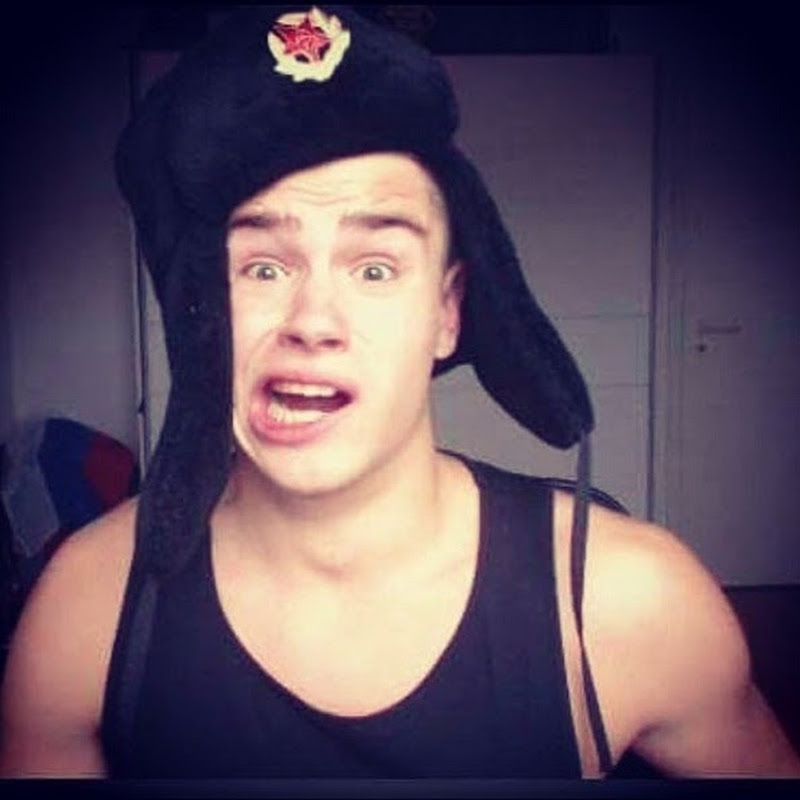 Es wird ERNST ... springender Russak ! | Doovi - 800 x 800 jpeg 69kB