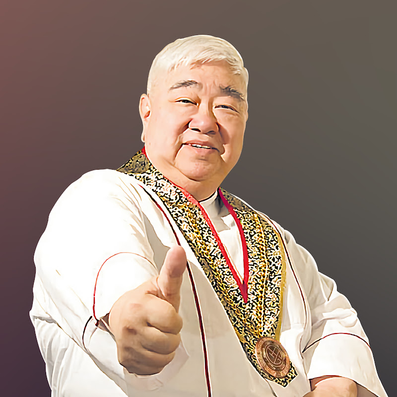 韜滔有食神 Logo