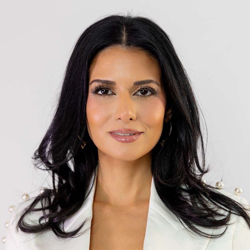 Kiana Danial - Invest Diva