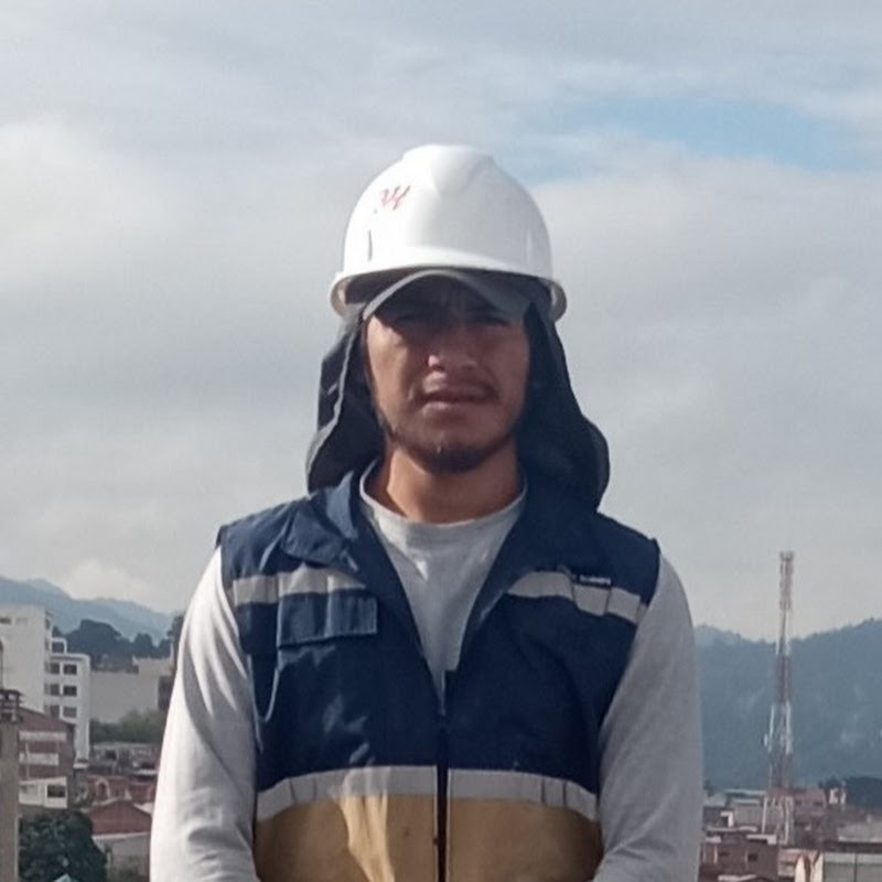 Arq. Miguel Narvaez 