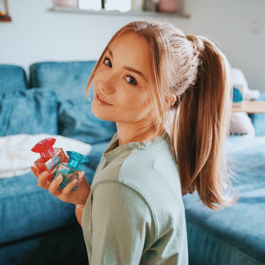 Julia Beautx YouTube