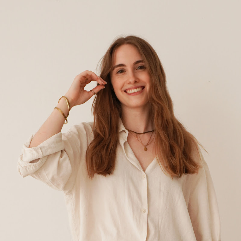 Laia | Brand & Web Designer Logo