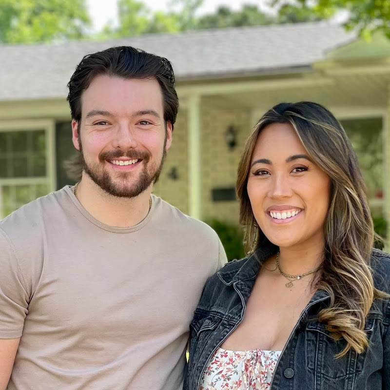 Golden Key Design Logo