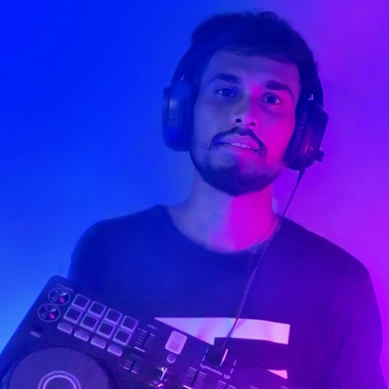 DJ - YAK
