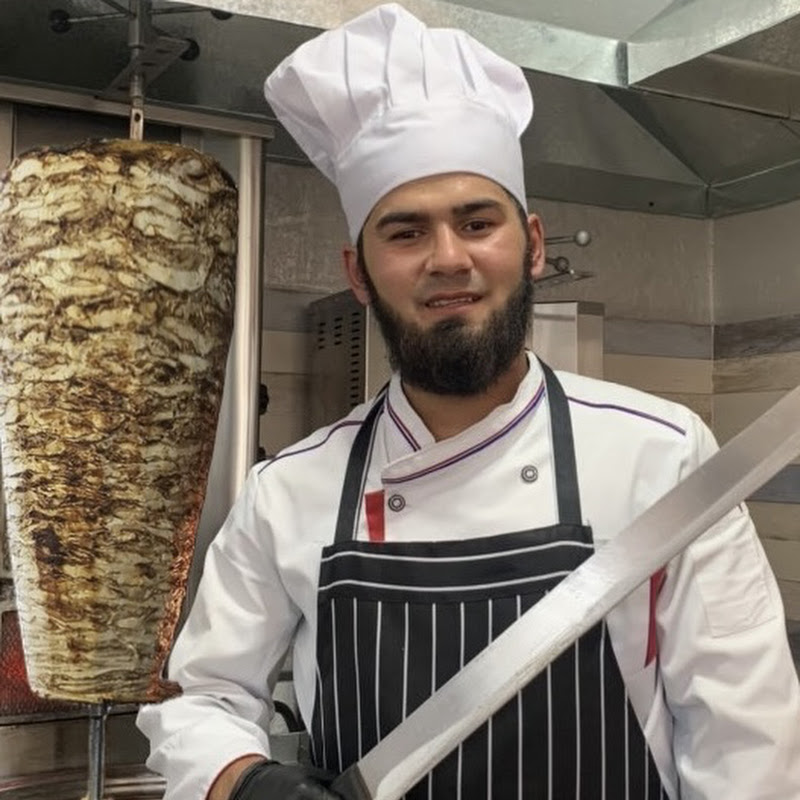 Бородатый Шаурмист Logo