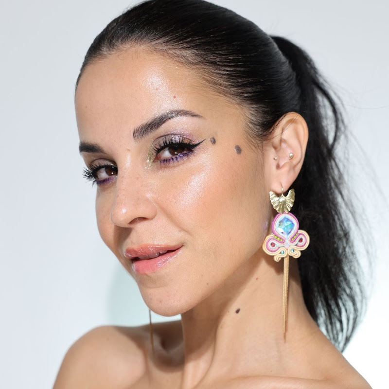 The Makeup Statement