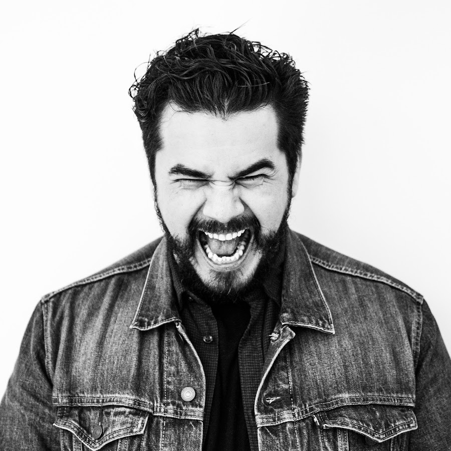 Chris Medina - YouTube