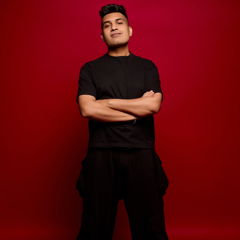 Shashwat Sachdev - Topic