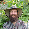 Rob Bob's Backyard Farming & Aquaponics