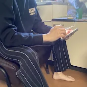 友達に食わせてもらってます