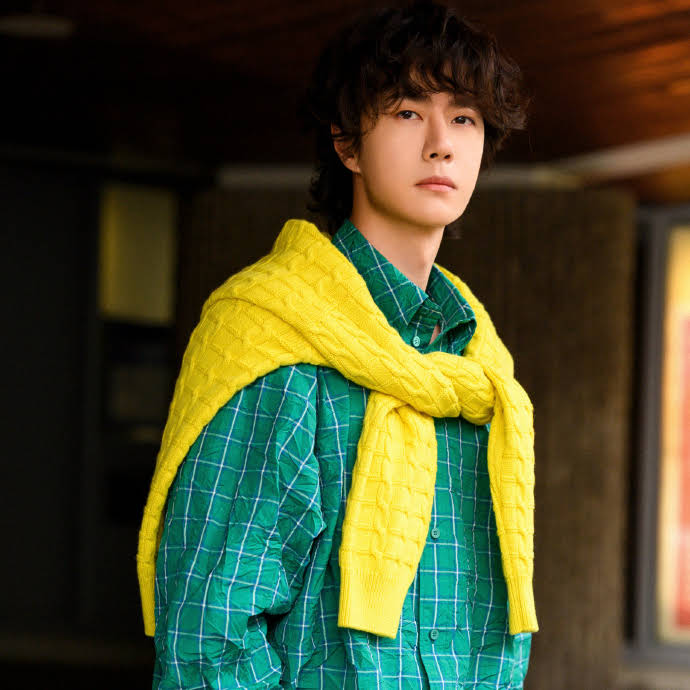 陳情令　王一博2023パリファッションウィーク時装週写真集③ Amazon.co.jp: 陳情令 王一博2023パリファッションウィーク時装