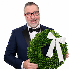 Dave's Wreaths and Things