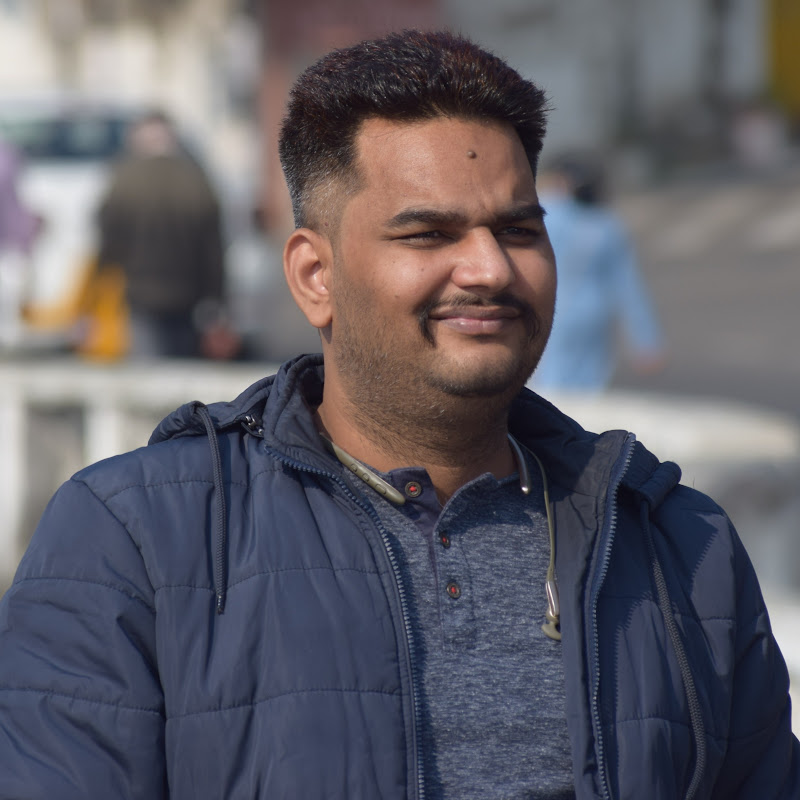 Lucknowi Yatri