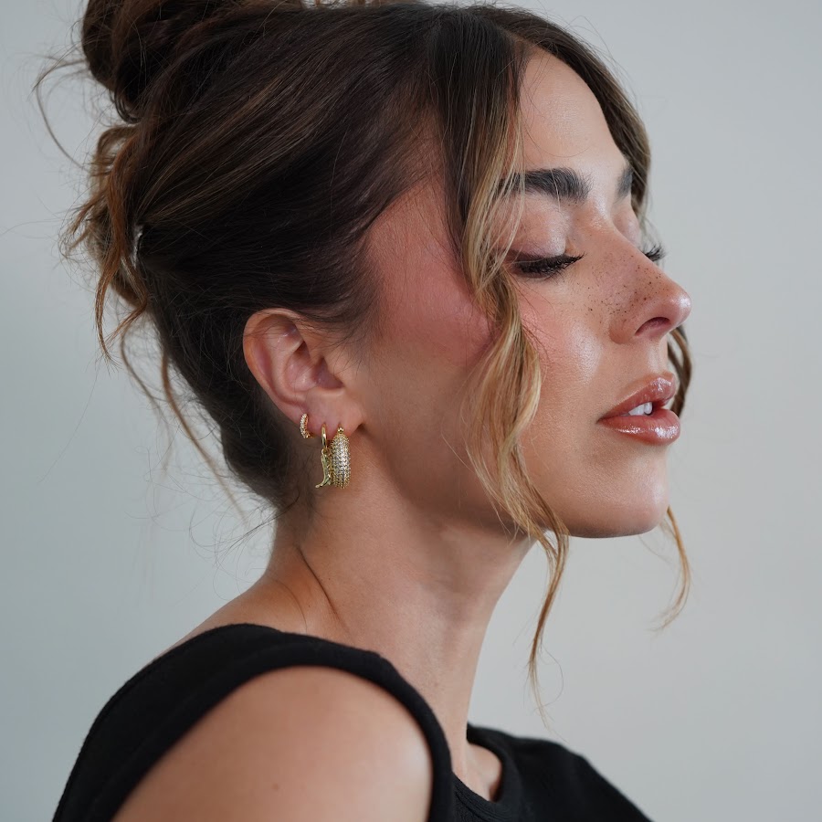 alisha revel - YouTube