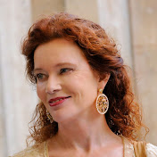 Karen MacNeil