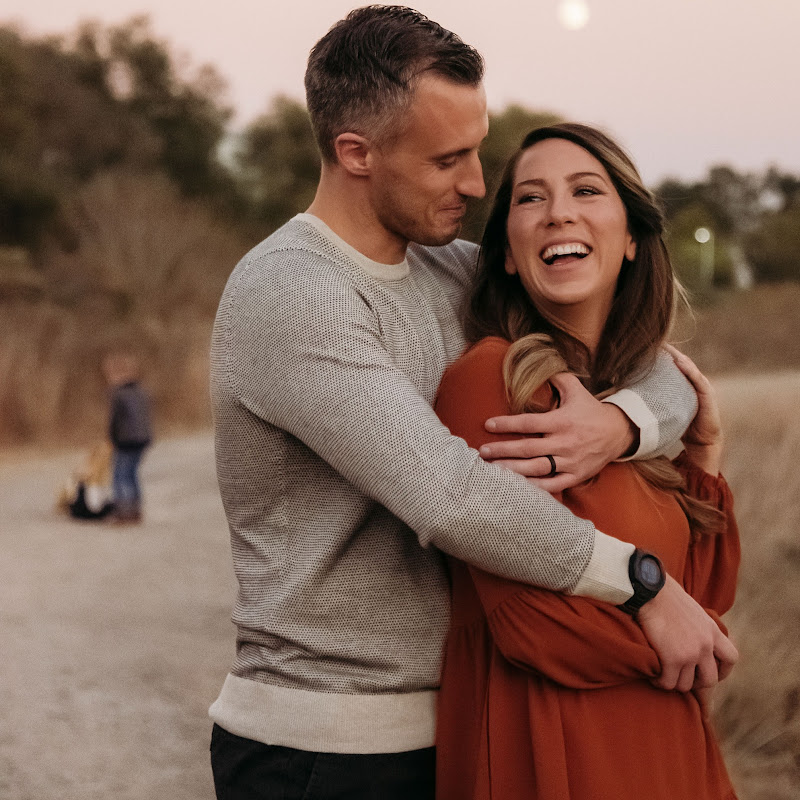 Simple Scottish Living - Zach & Annie Logo