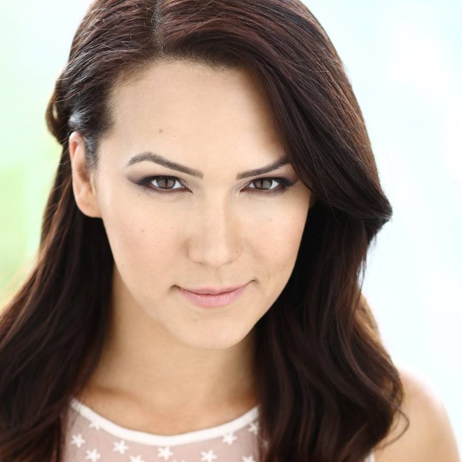 Resultado de imagem para Simone Bailly