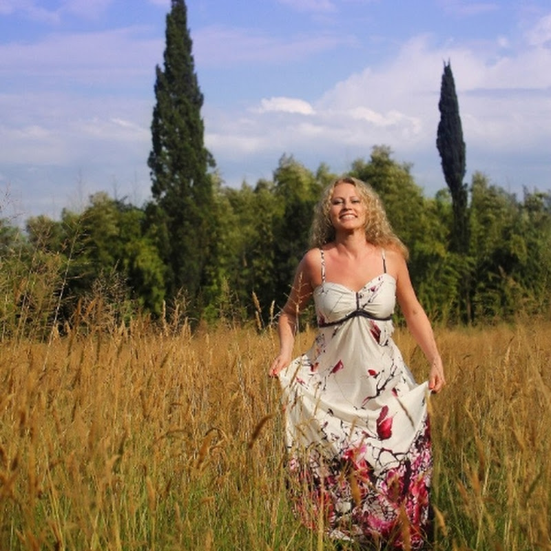 Возрождение Logo