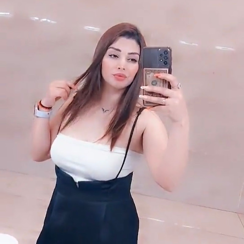 esma salimova