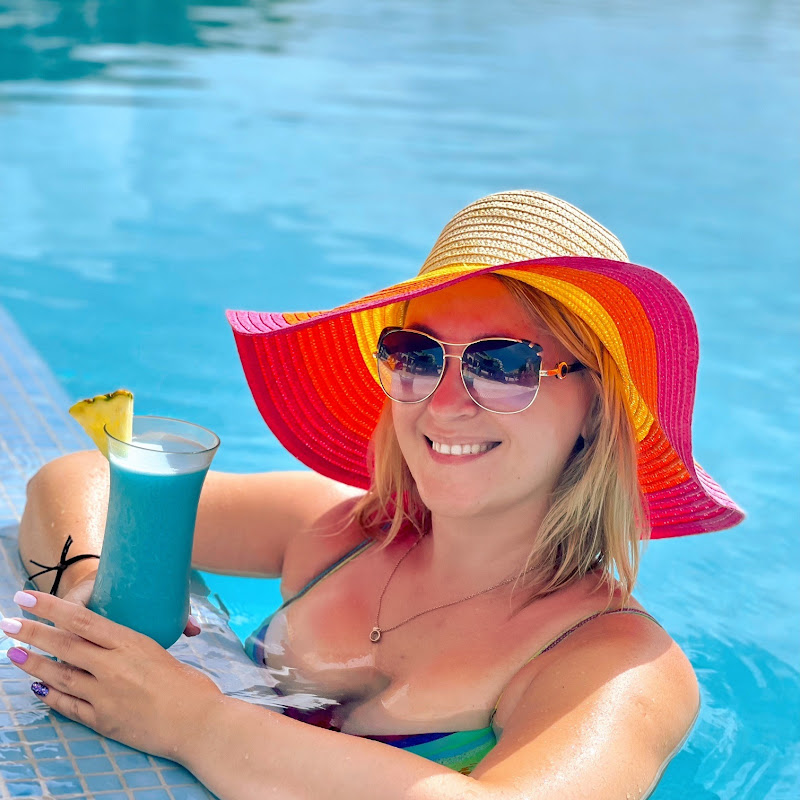 Оксана Панина Logo