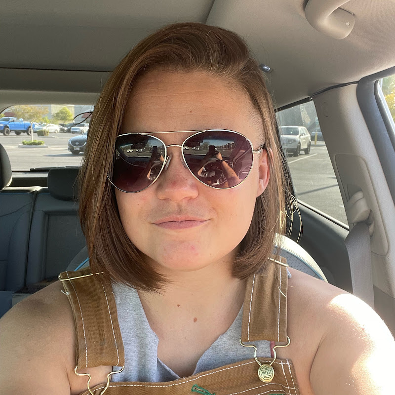 Rv Repair Woman Logo