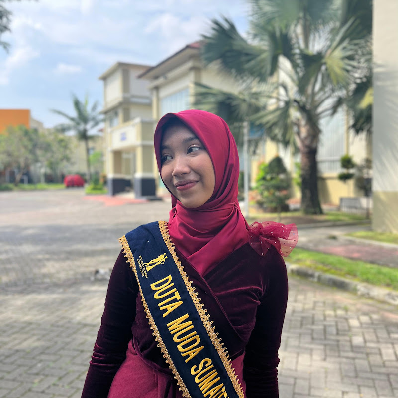 Nadya Finaaa