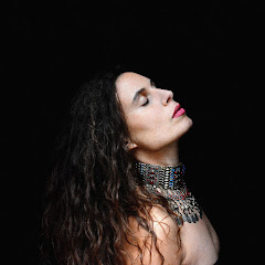 Dafne Kritharas Official