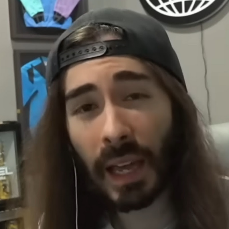 Moist CrITiKaL Clips Logo