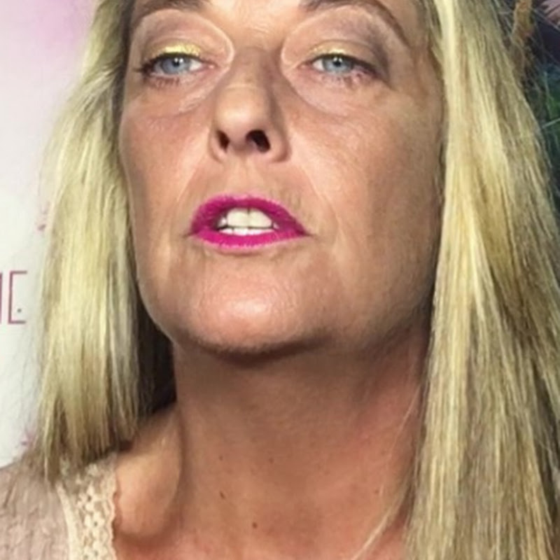 BELLA BARBELLO  