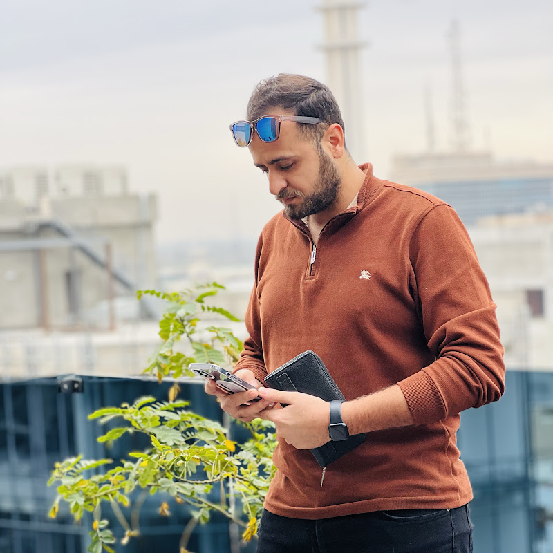 مصطفى: رحلات تخييم كردستان.