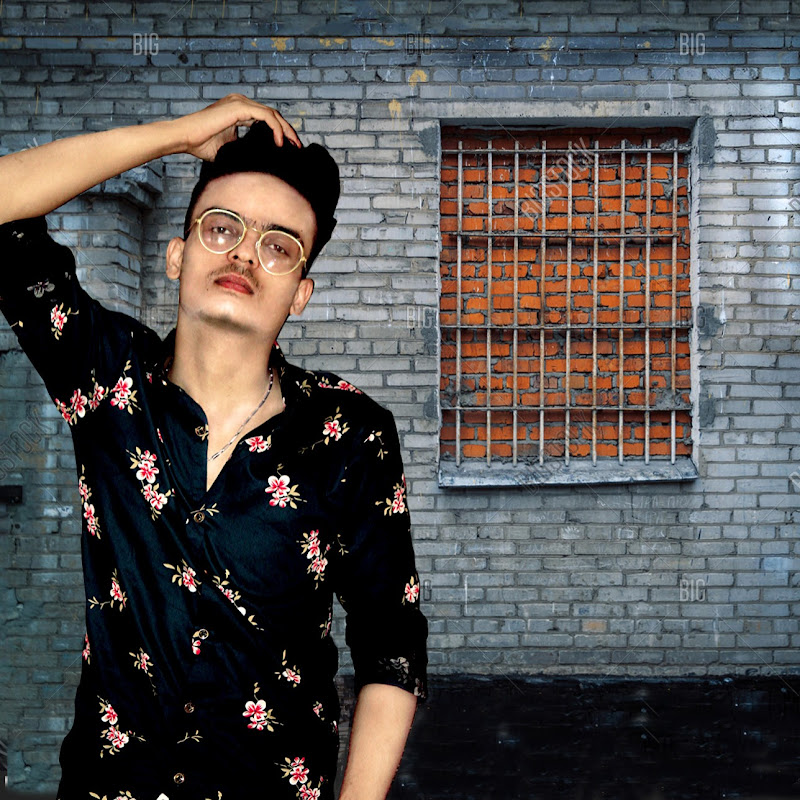 Hire Garnished baked — Food Science & Culinary Techniques YouTube creator for sponsorships