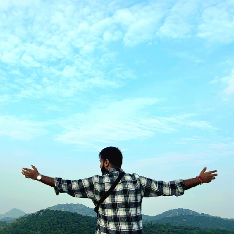 Hire Mukherjee Da🤓 — Small Business Management YouTube creator for sponsorships