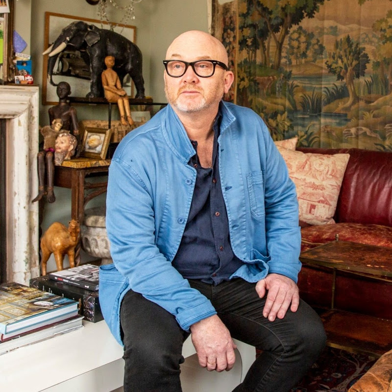 Antiques Hunter Logo