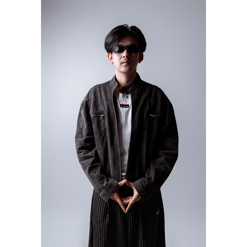 DJz.H.