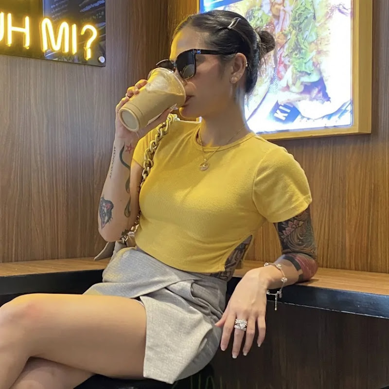 Debbie Santos