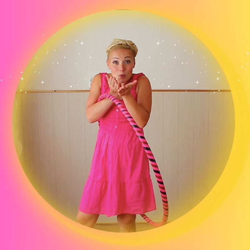 Bee Varga The Hulahooper