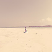 Relaxing Beach Music Radio - トピック