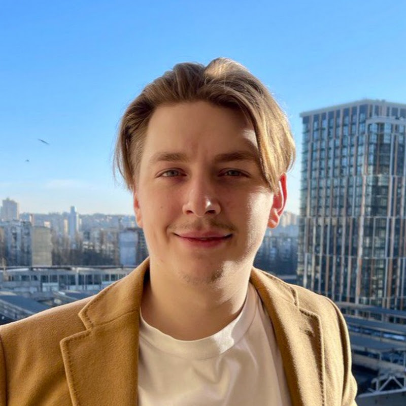 IT с Виталием Карнаухом Logo