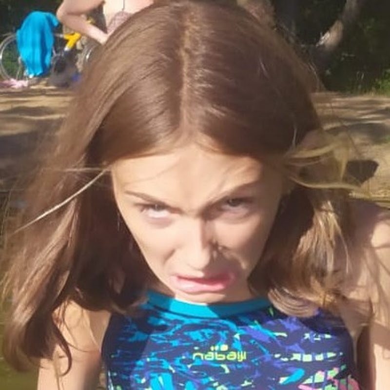 КРИНЖ ДЕВОЧКА