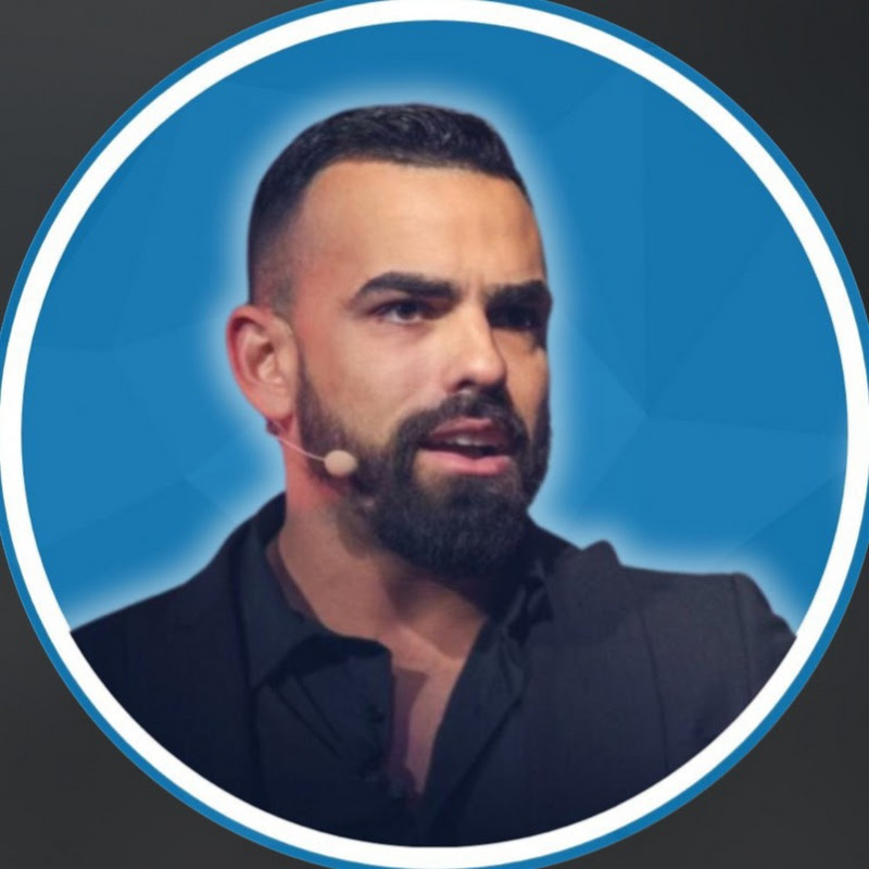 Alexis Valladares Logo