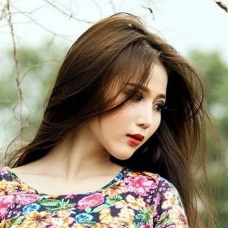 酒醉的蝴蝶 Logo