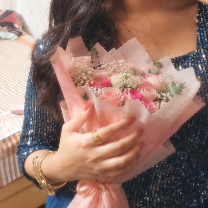 blushed_rosie