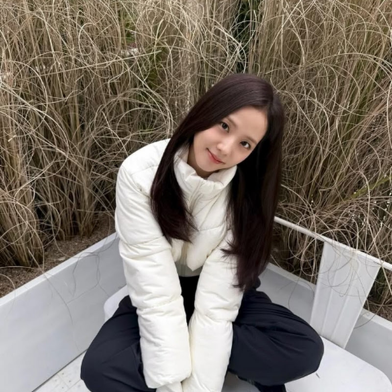 Jisoo Turtle Rabbit🐢🐇