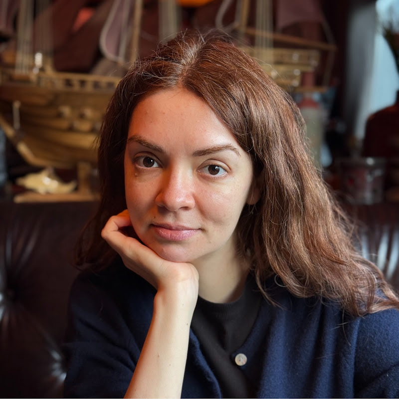 Elena the Expat